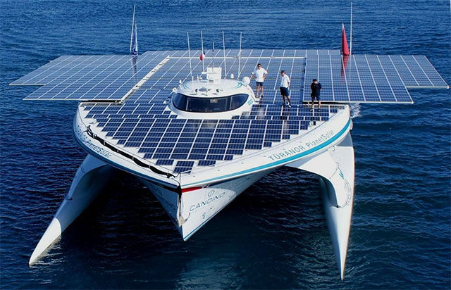 Solar power: ingenious solutions for boaters - boats.com
