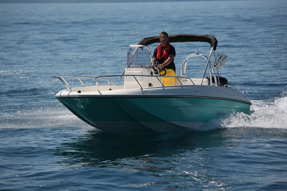 Bayliner Element: best first powerboats