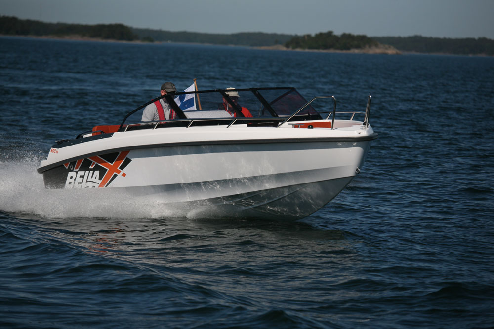 Bella 600 BR: best first powerboats