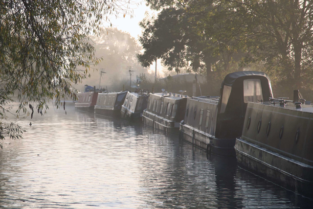 Canal licence fees frozen for 2013