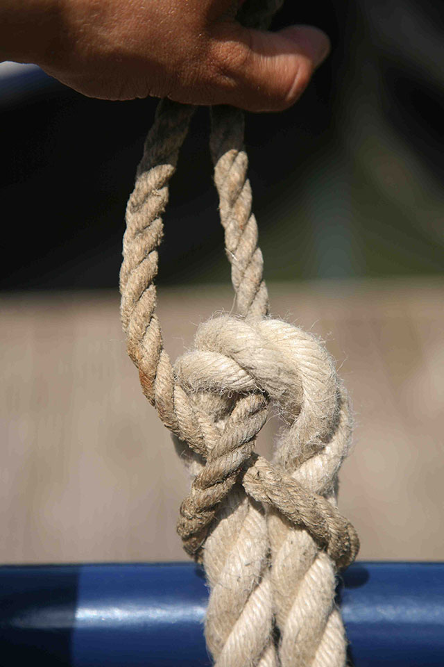 Essential Power Boating Knots: sheet bend