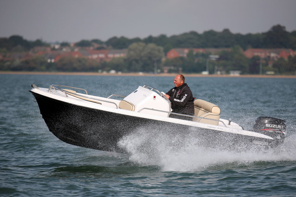 Ring 475: best first powerboat