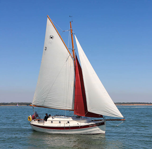 Crabber 26 sailing