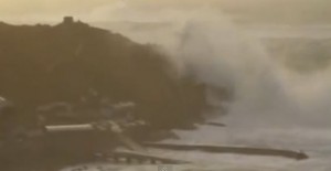 Massive wave Cornwall