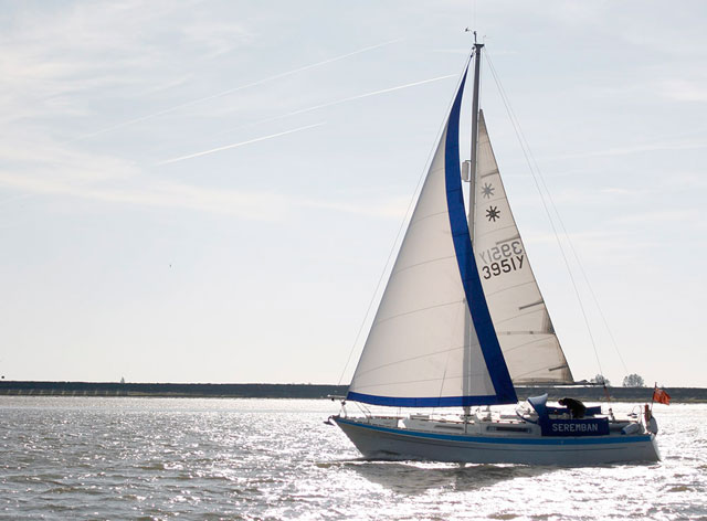 Moody 33 under sail
