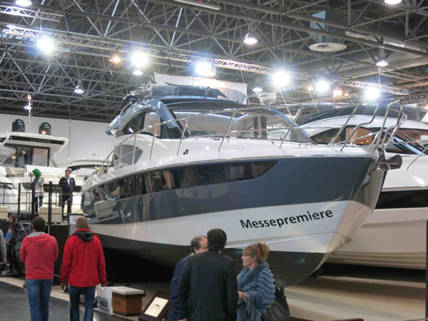Galeon 430 Skydeck: intriguing new concept