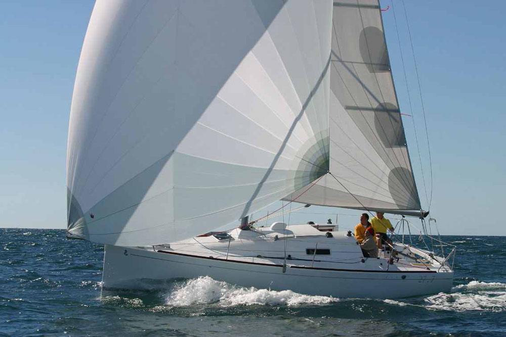 5 best first sailing yachts
