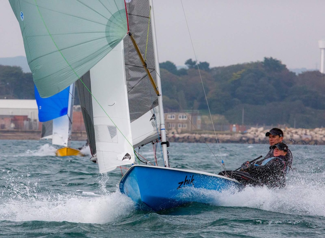 Singlehanded sailing dinghies